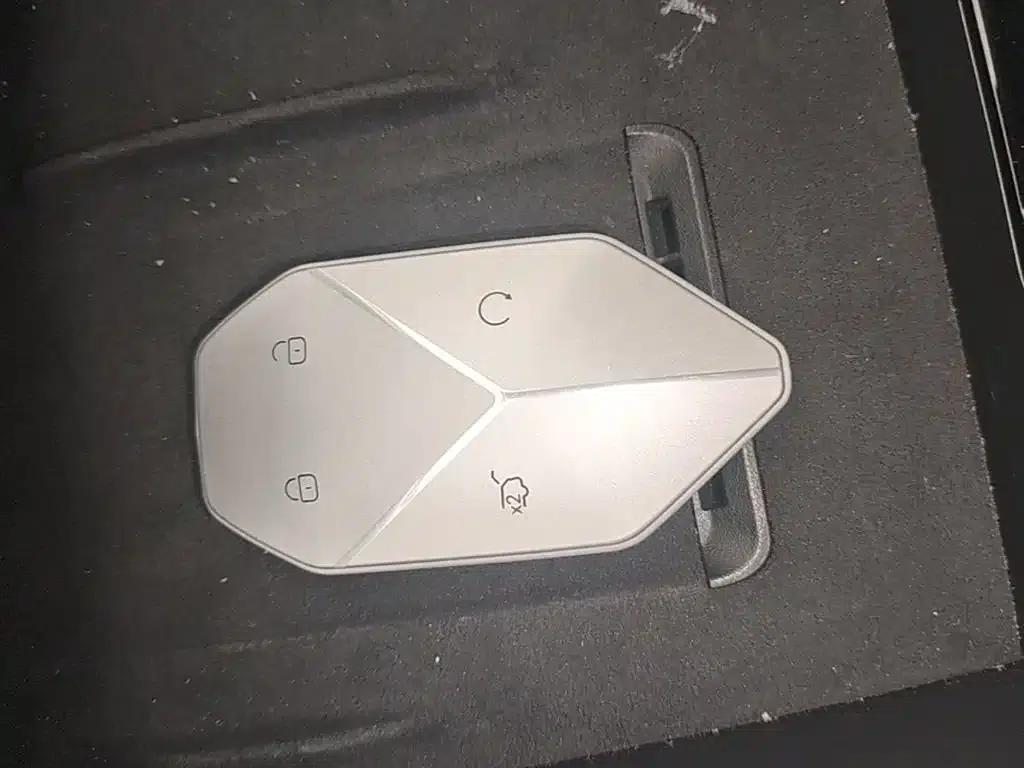 Titanium 3 2025 501KM AWD Max Edition — миниатюра 9