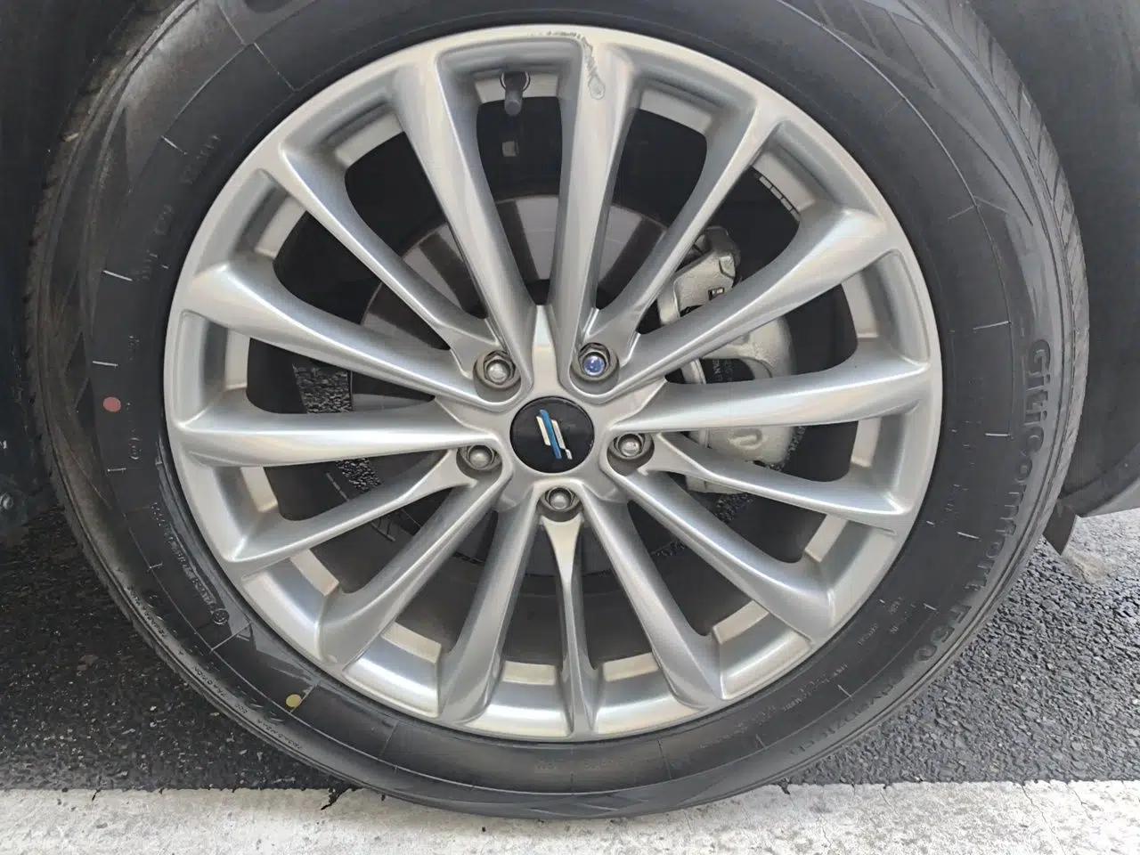 CHANGAN OSHAN X7 PLUS 2022 1.5T Blue Whale Edition Automatic ZhiZun Model — миниатюра 8