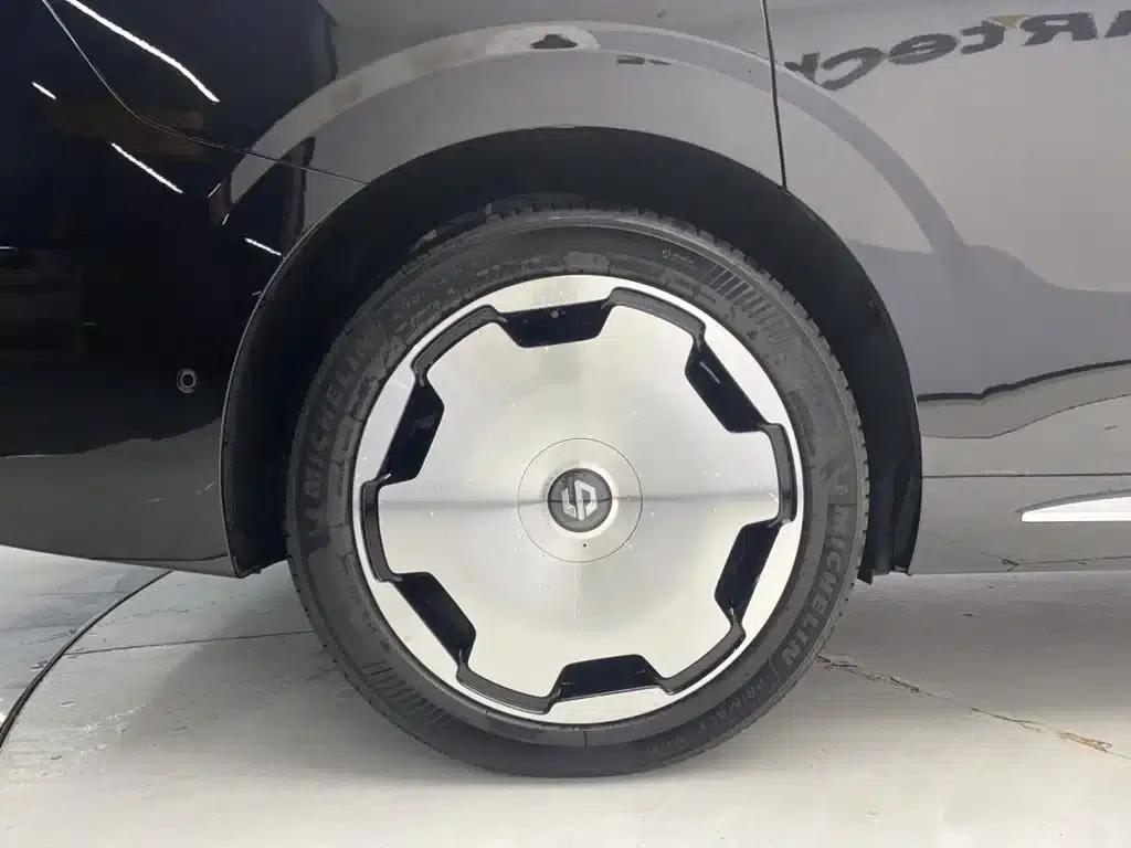Leapmotor D19 2026 Pure Electric 720 Smart Edition (Six Seats) — миниатюра 11
