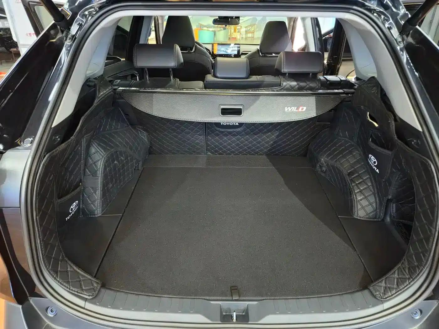 2024 Toyota RAV4 2.0L CVT 2WD Luxury PLUS Edition — миниатюра 21