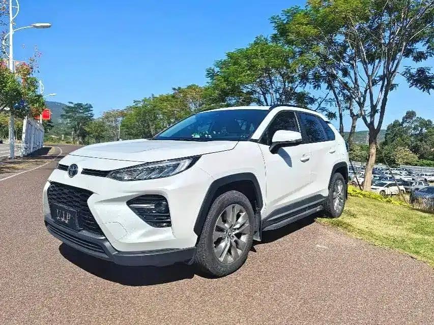 2020 Toyota RAV4 2.0L CVT 2WD Luxury Edition — миниатюра 2
