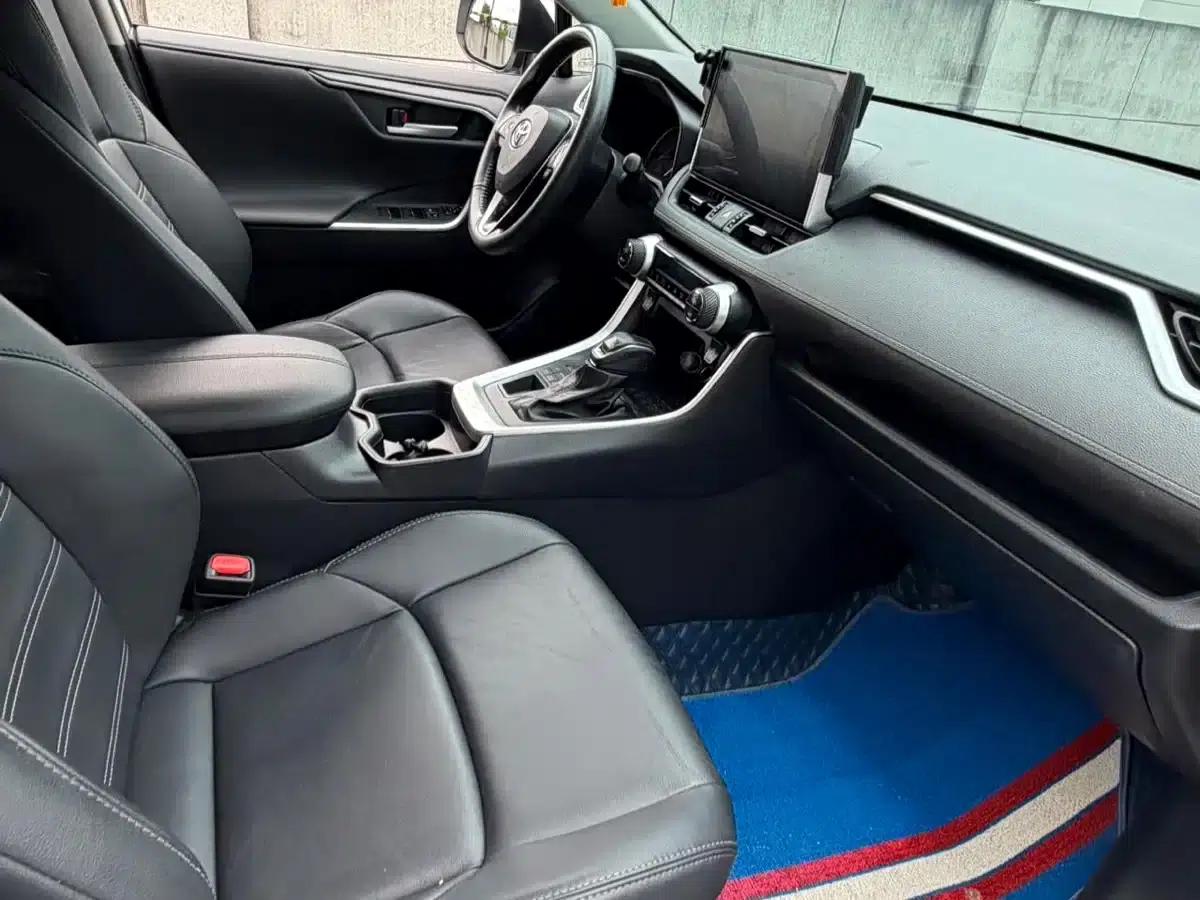 2021 Toyota RAV4 2.0L CVT 4WD Luxury Edition — миниатюра 11