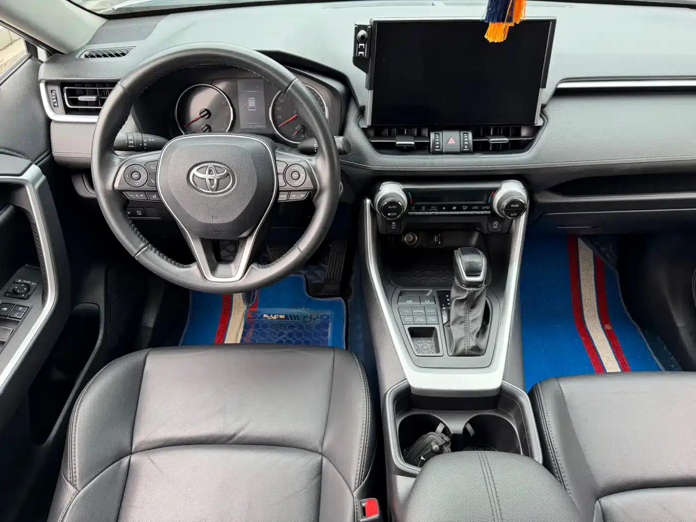 2021 Toyota RAV4 2.0L CVT 4WD Luxury Edition — миниатюра 12