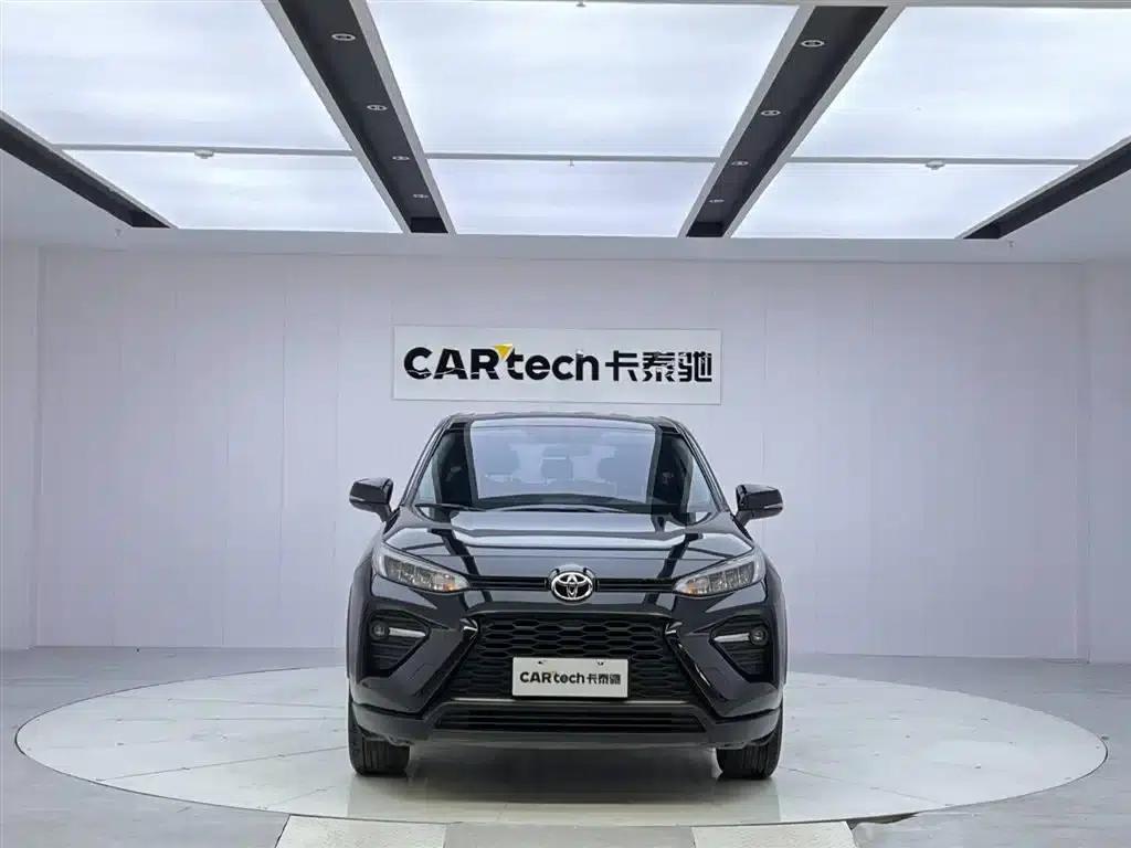 2022 Toyota RAV4 2.0L CVT 2WD Leading Edition — миниатюра 8