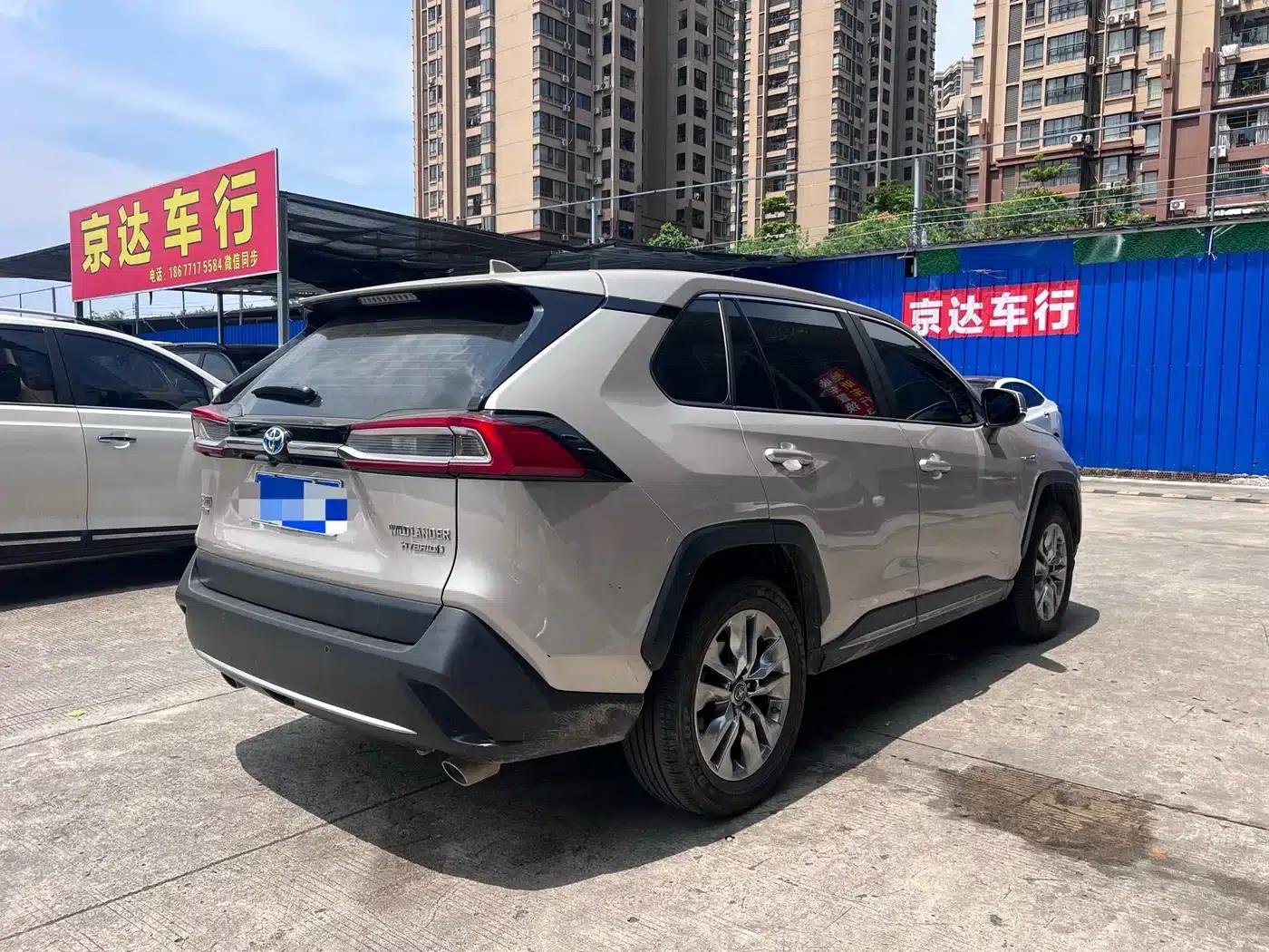 Highlander 2022 Hybrid 2.5L E-CVT AWD Luxury PLUS Edition — миниатюра 5