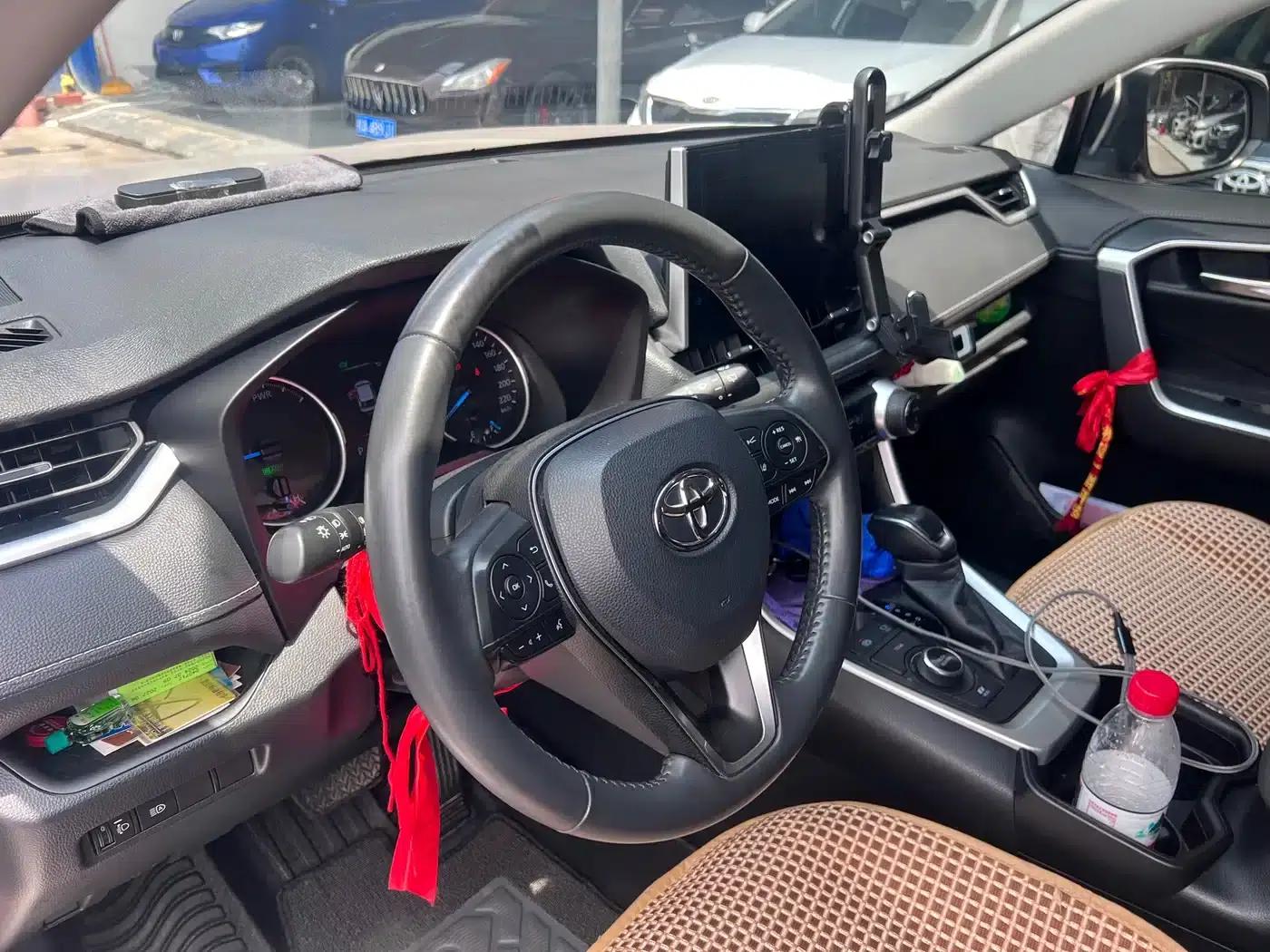 Highlander 2022 Hybrid 2.5L E-CVT AWD Luxury PLUS Edition — миниатюра 8