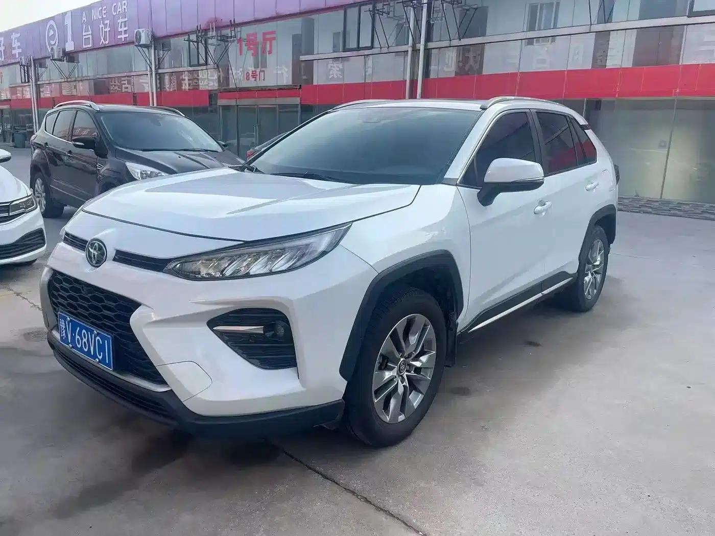 2022 Toyota RAV4 (Facelift) 2.0L CVT 2WD Leading Edition — миниатюра 3