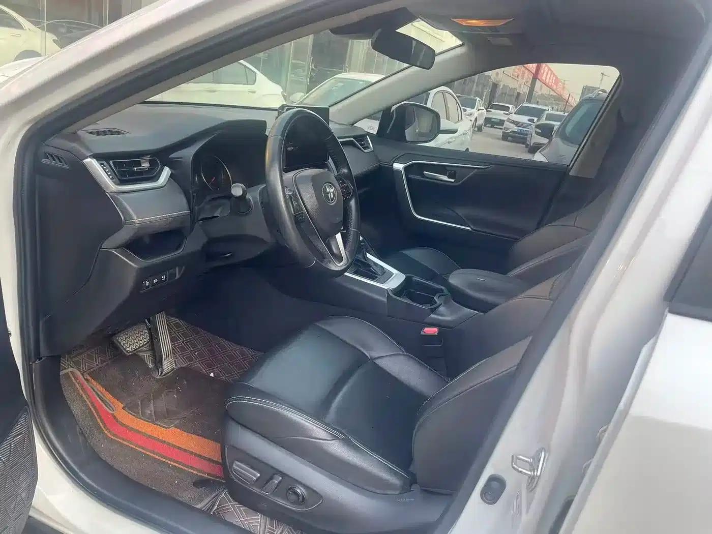2022 Toyota RAV4 (Facelift) 2.0L CVT 2WD Leading Edition — миниатюра 4