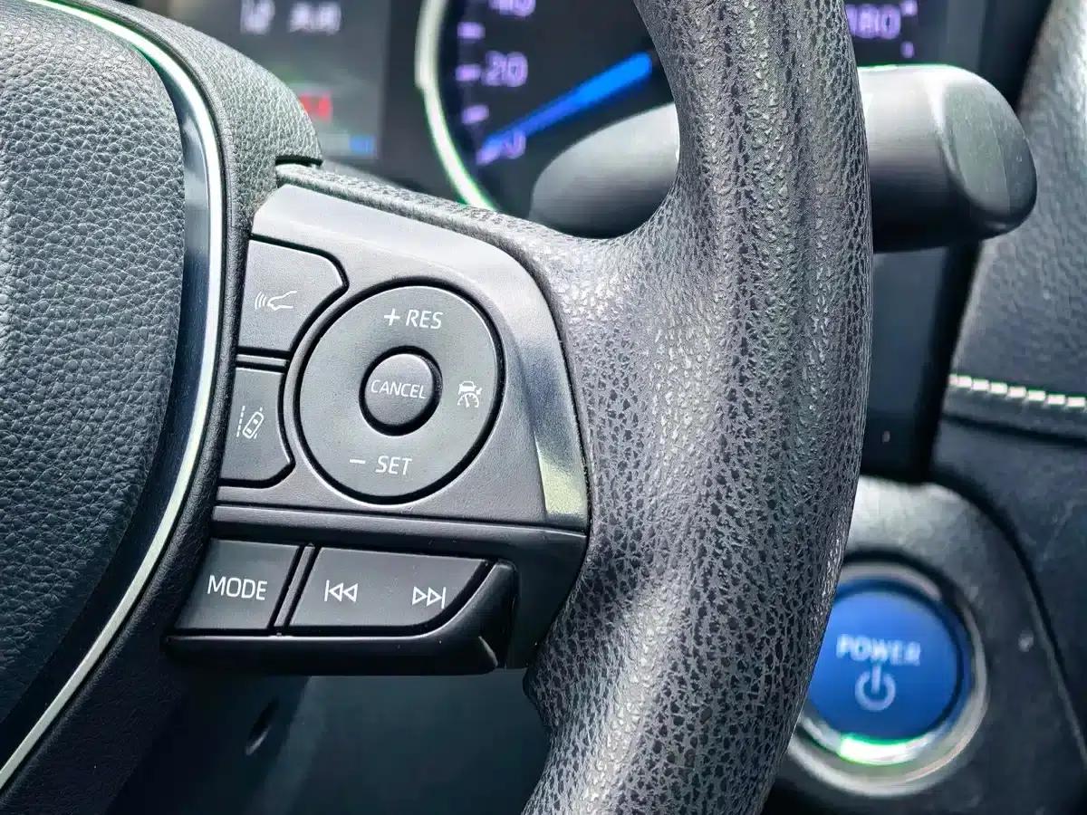 Highlander 2020 Hybrid 2.5L E-CVT 2WD Luxury Edition — миниатюра 17