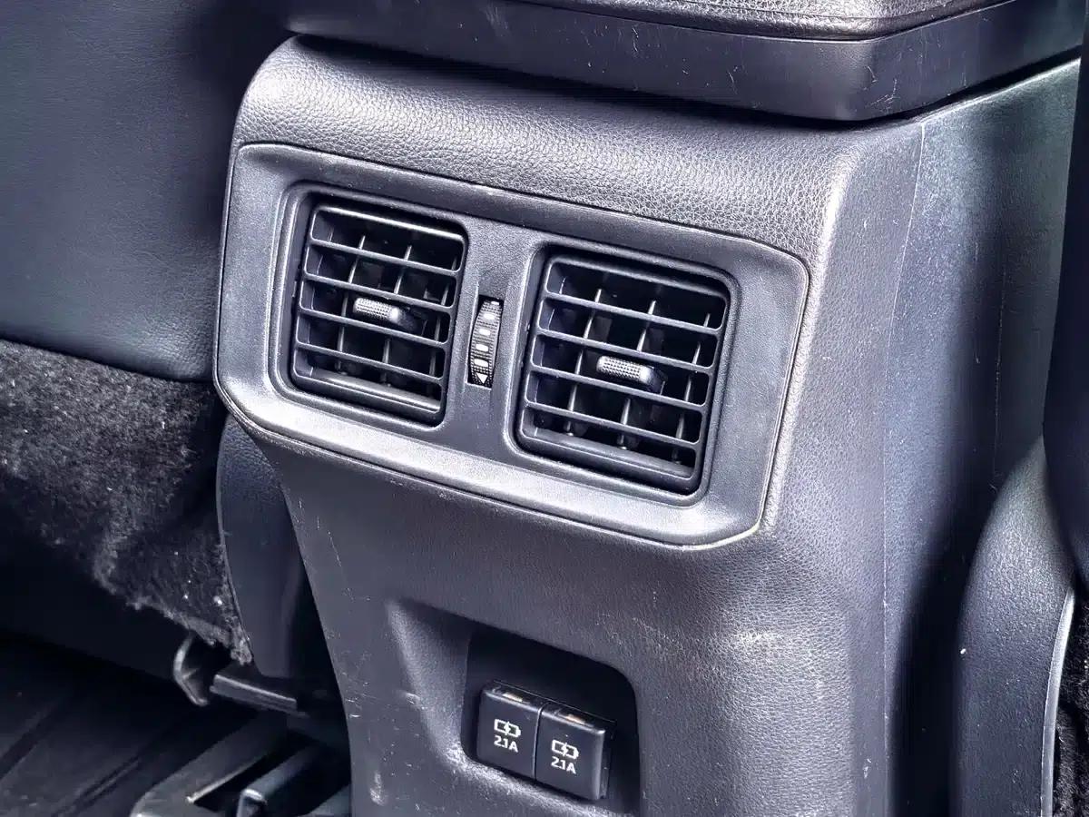 Highlander 2020 Hybrid 2.5L E-CVT 2WD Luxury Edition — миниатюра 26
