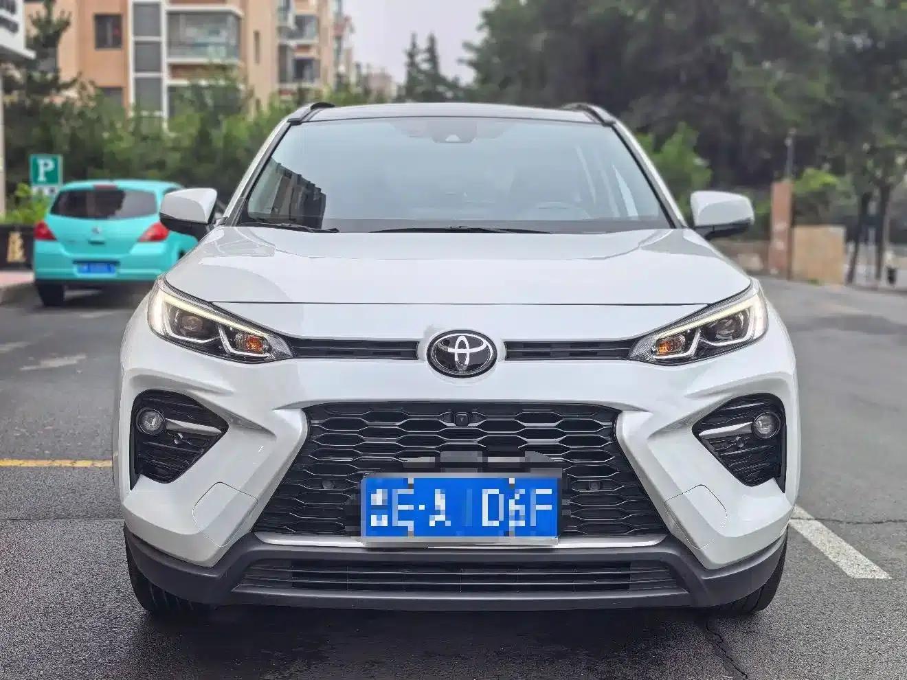 Highlander 2023 2.0L CVT 2WD Luxury PLUS Edition — миниатюра 2