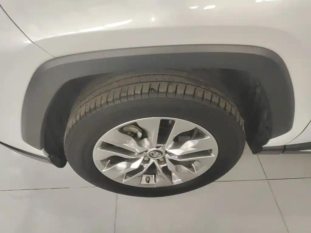 Highlander 2022 2.0L CVT 2WD Luxury PLUS Edition — миниатюра 23