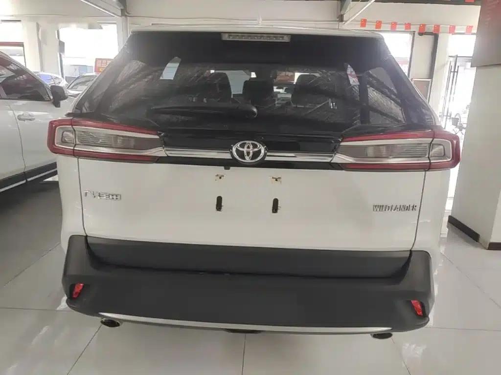 Highlander 2022 2.0L CVT 2WD Luxury PLUS Edition — миниатюра 6