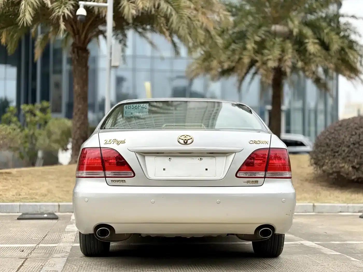 Crown 2007 2.5L Royal Special Edition — миниатюра 15