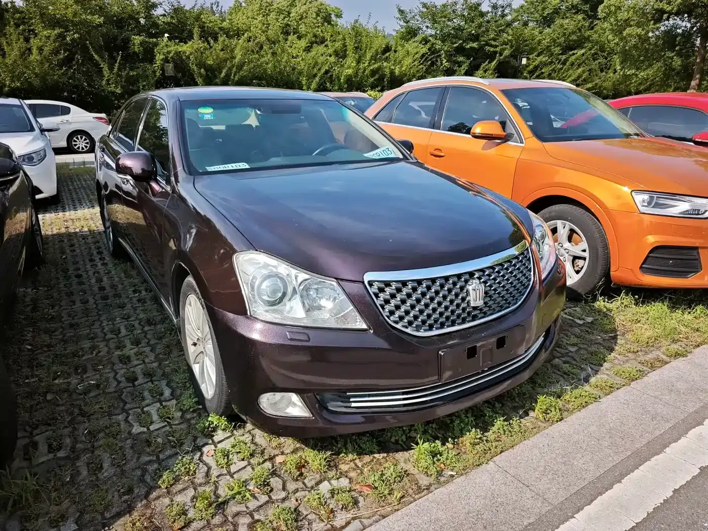 Crown 2010 2.5L Royal Leather Edition — миниатюра 3