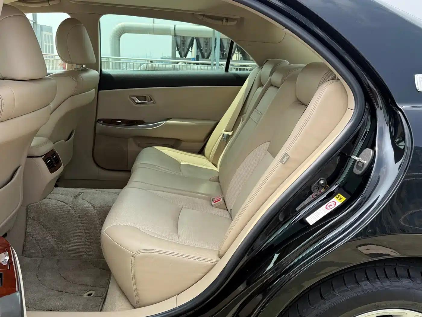 Crown 2012 2.5L Royal Leather Edition — миниатюра 11
