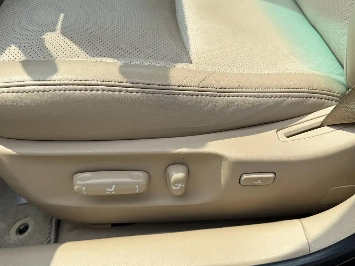 Crown 2012 2.5L Royal Leather Edition — миниатюра 7
