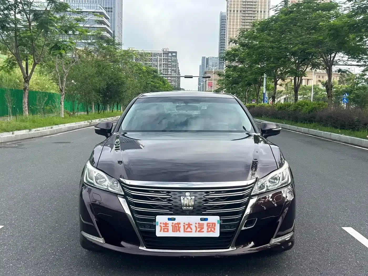 Crown 2018 2.0T Sport Edition — миниатюра 3