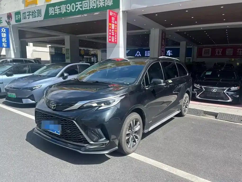 2024 Grevia 2.5L Hybrid Premium PLUS AWD — миниатюра 1