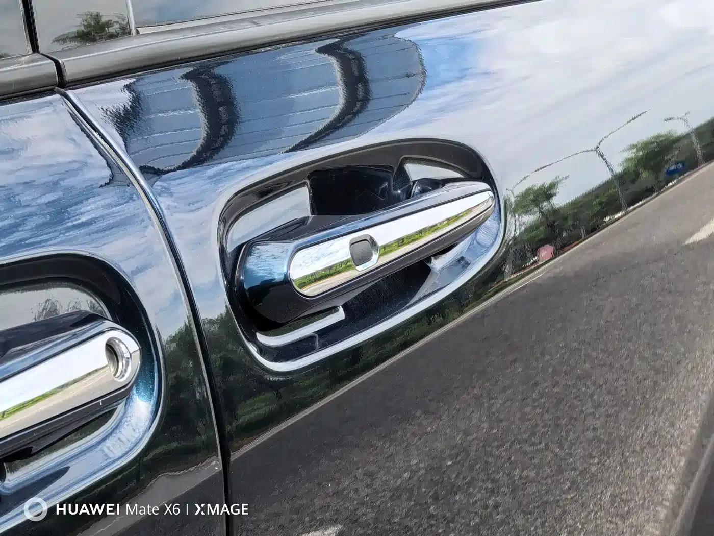 2022 Grevia 2.5L Hybrid Premium Edition — миниатюра 20