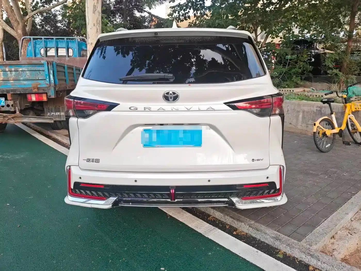 2024 Grevia 2.5L Hybrid Comfort Edition — миниатюра 5