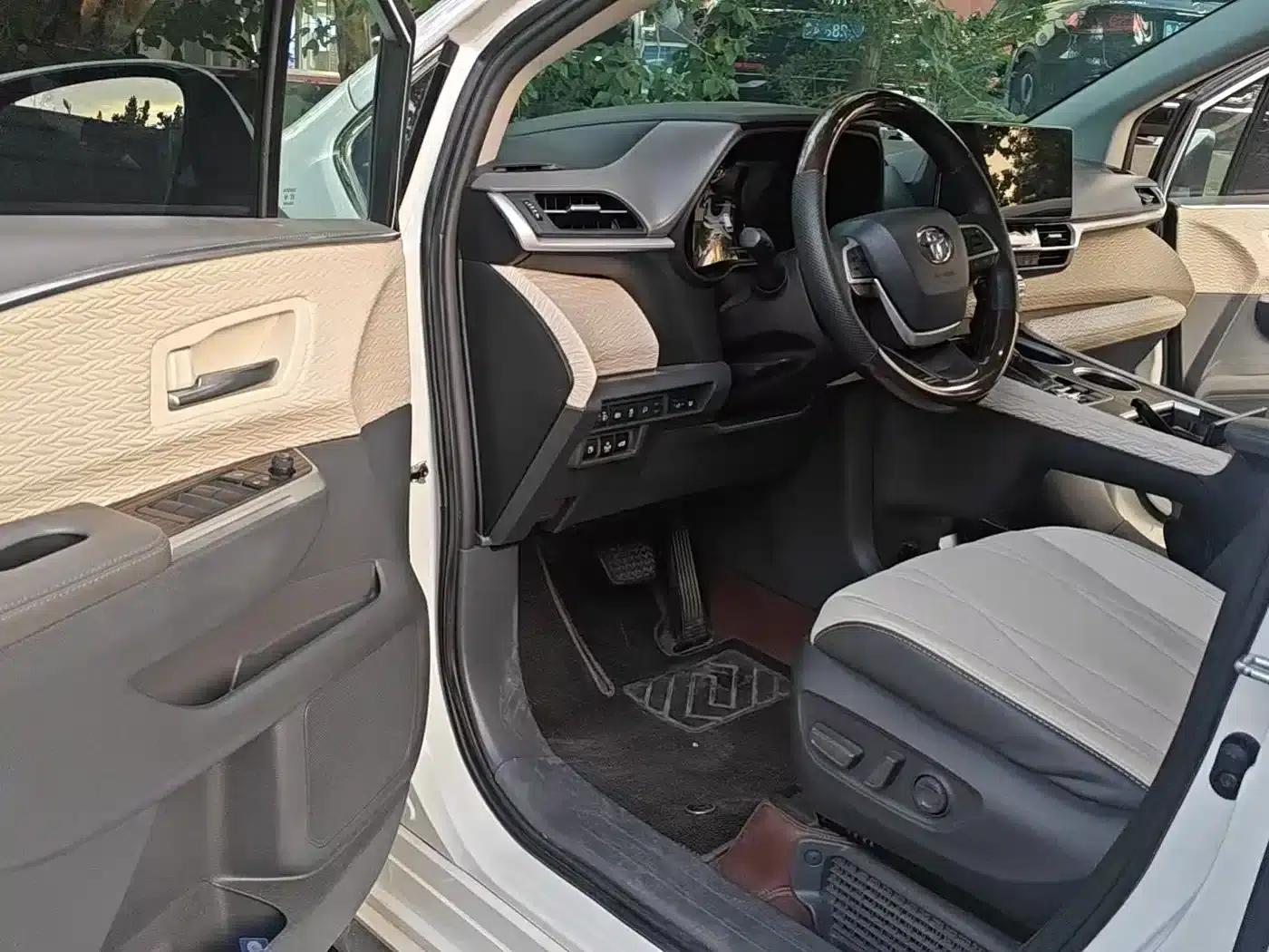 2024 Grevia 2.5L Hybrid Comfort Edition — миниатюра 7