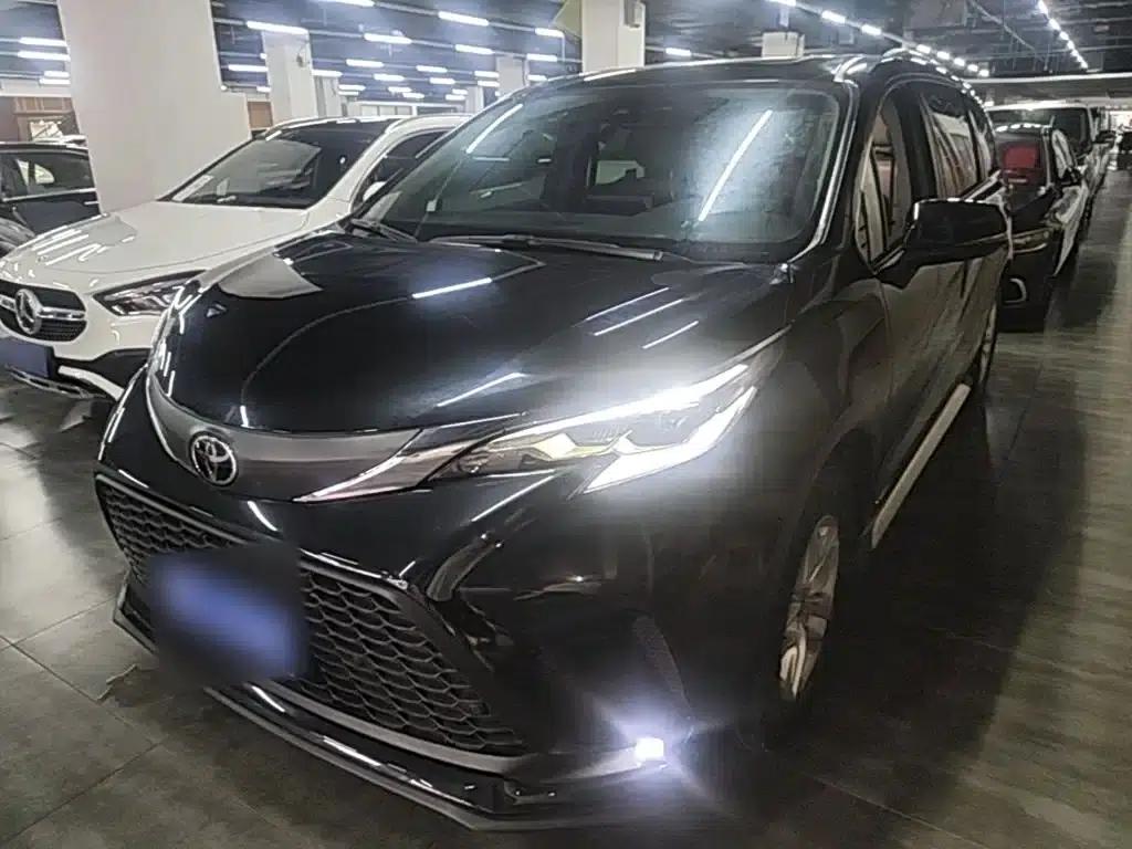 2024 Grevia 2.5L Hybrid Comfort Edition — миниатюра 2