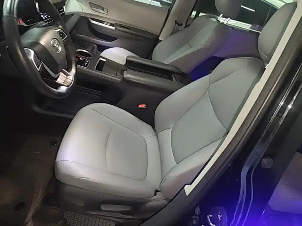 2024 Grevia 2.5L Hybrid Comfort Edition — миниатюра 15