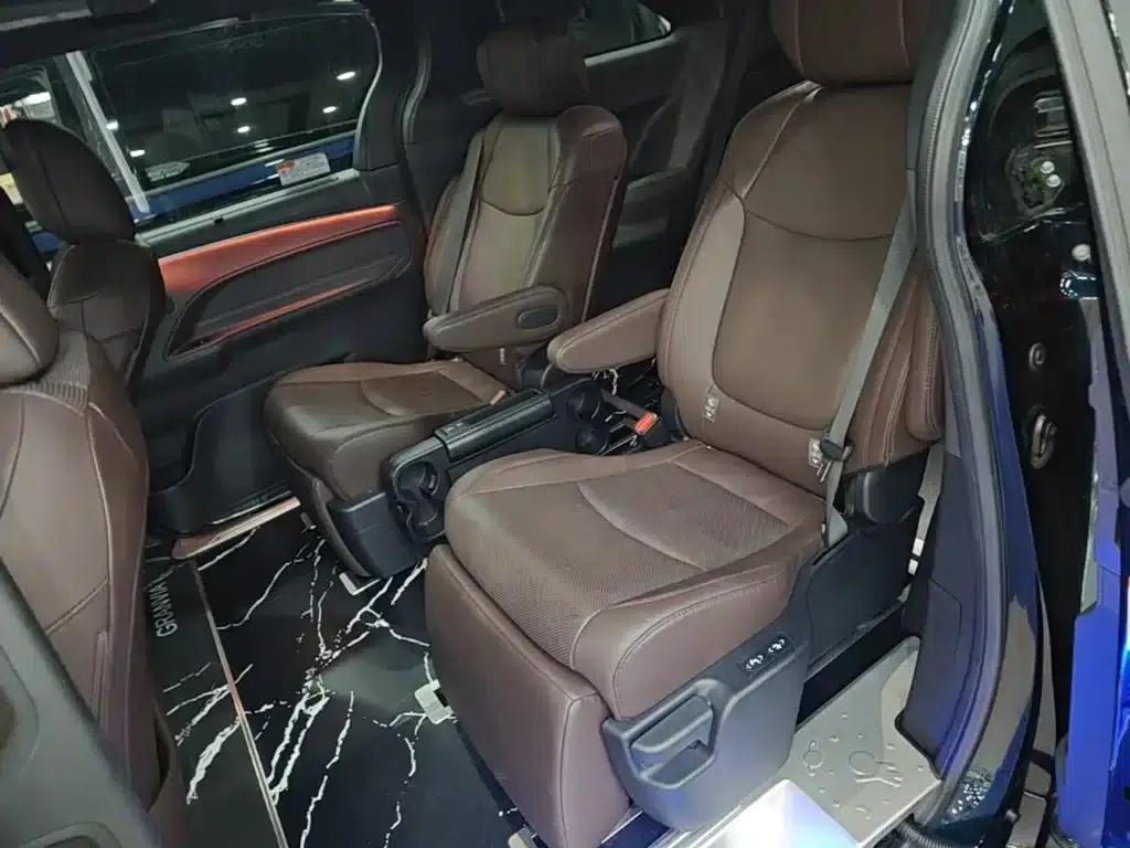 2023 Grevia 2.5L Hybrid Flagship VIP Edition — миниатюра 17