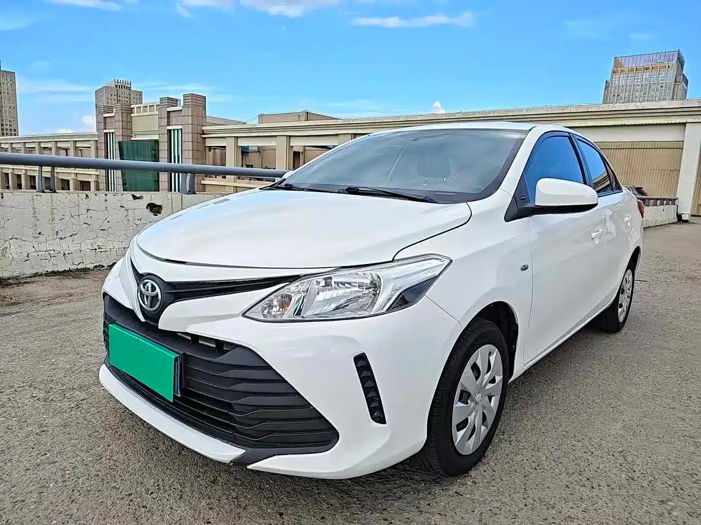 Vios 2017 1.5L CVT Adventure Edition — миниатюра 1