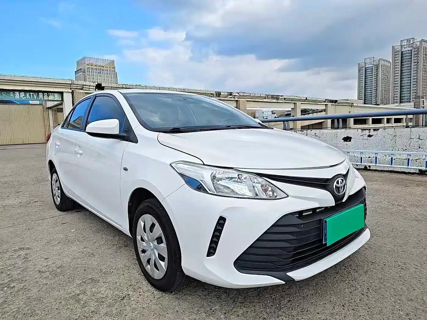 Vios 2017 1.5L CVT Adventure Edition — миниатюра 3