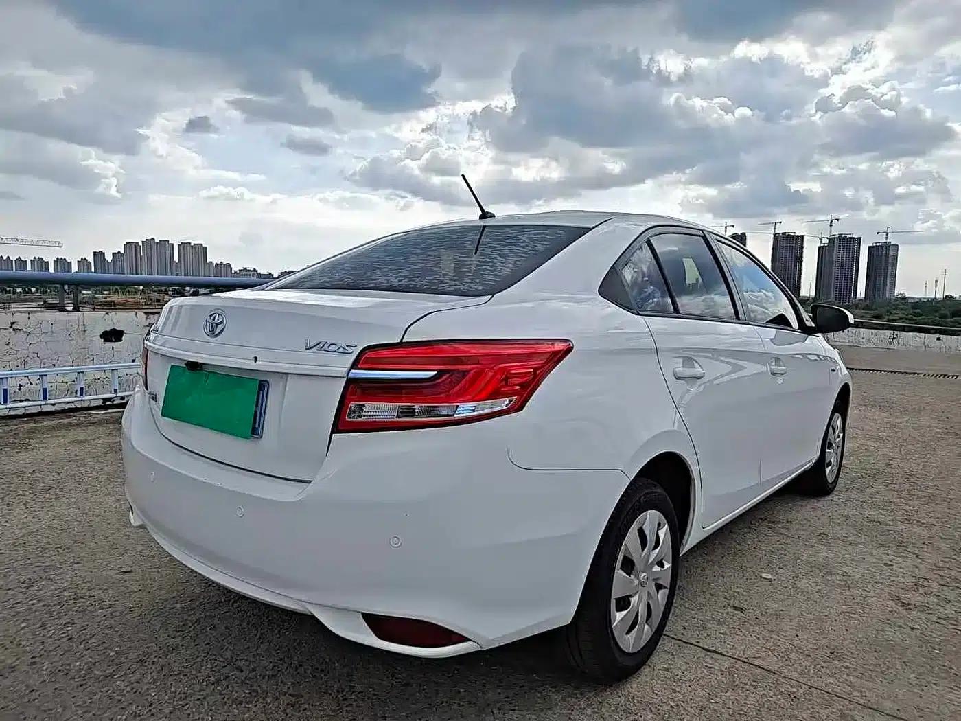 Vios 2017 1.5L CVT Adventure Edition — миниатюра 6