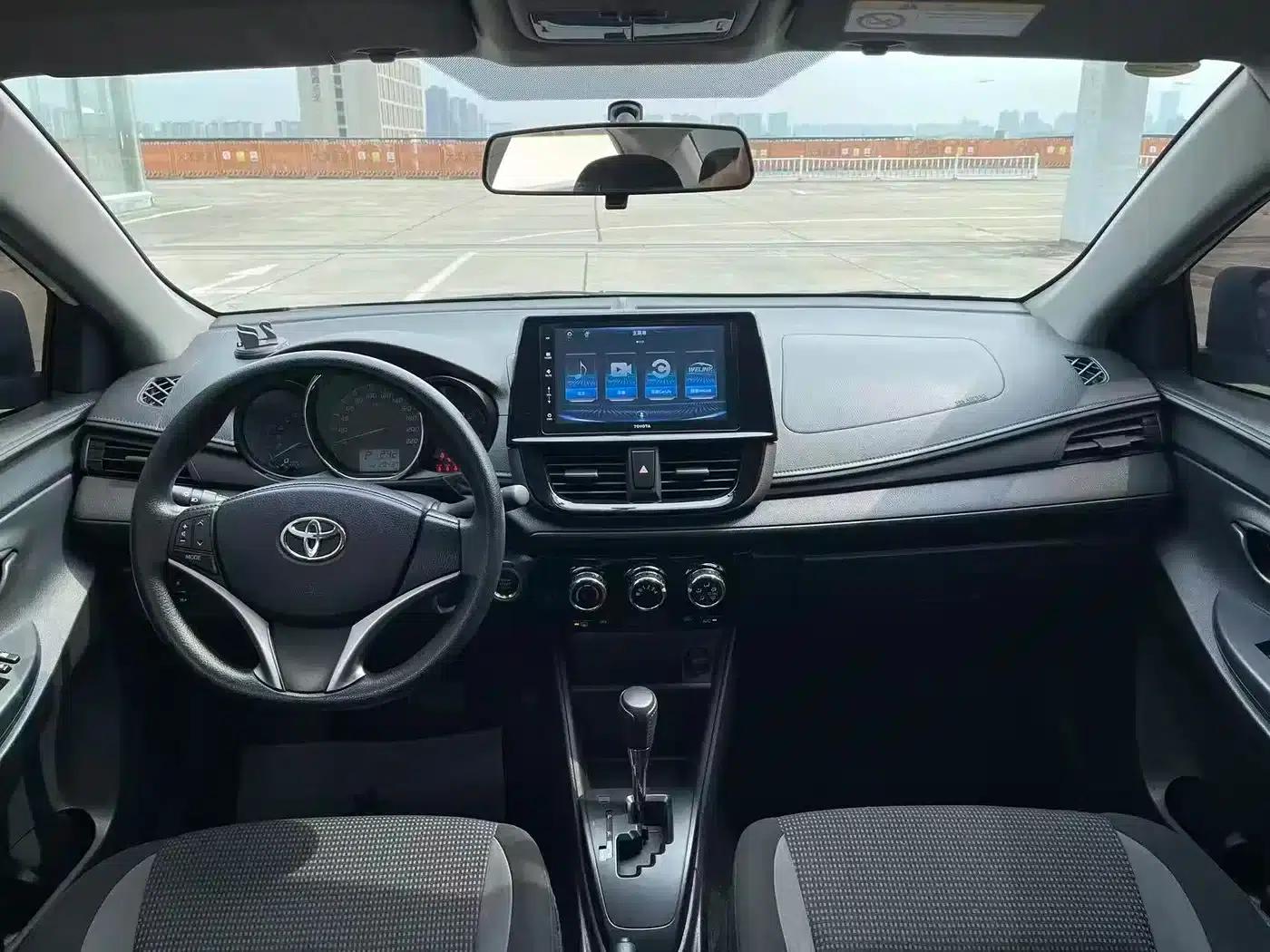 Vios 2022 1.5L 20th Anniversary Edition — миниатюра 5