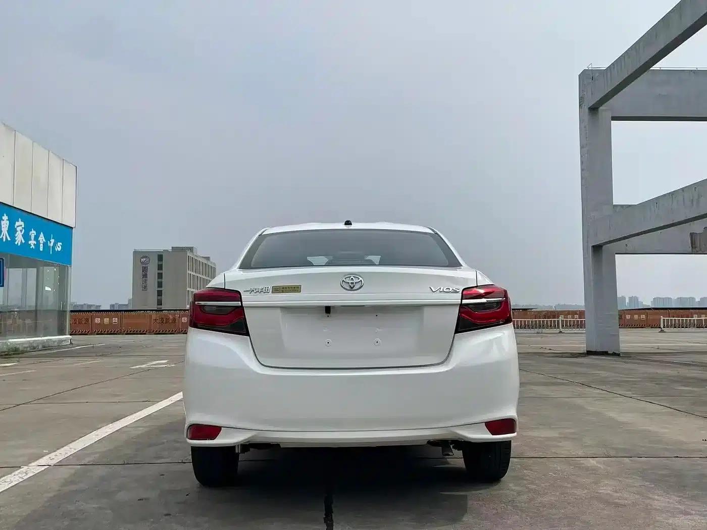 Vios 2022 1.5L 20th Anniversary Edition — миниатюра 8