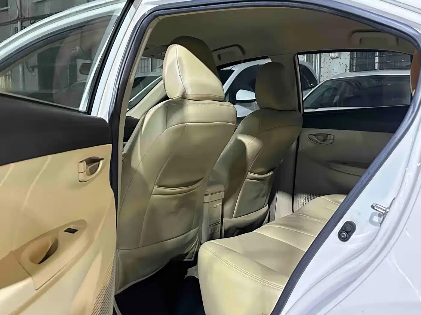 Vios 2014 1.3L Manual Value Edition — миниатюра 4