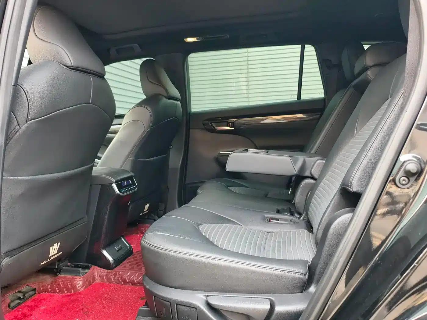 Crown Land Cruiser 2021 2.5L HEV 4WD Luxury Edition — миниатюра 12