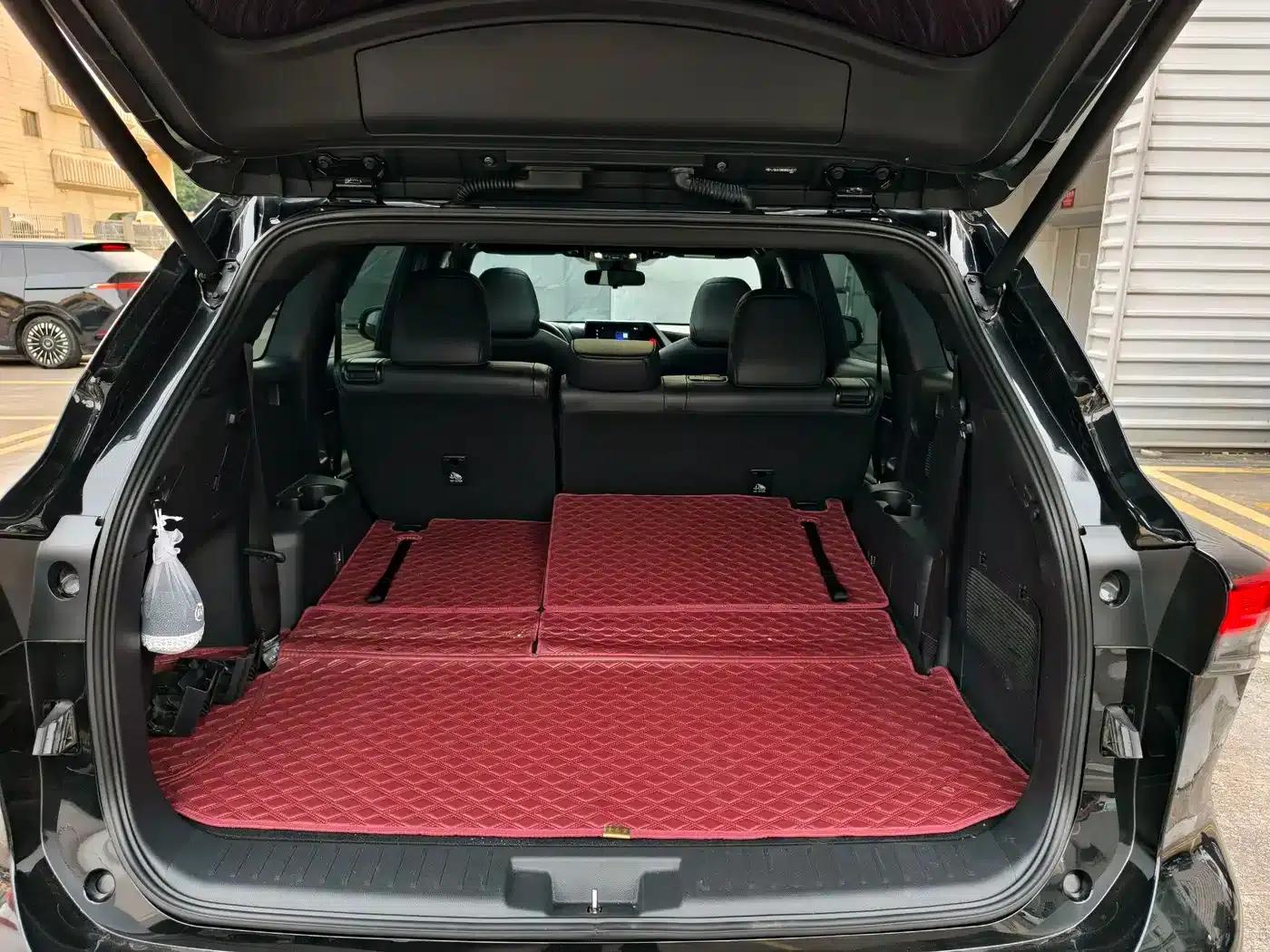 Crown Land Cruiser 2021 2.5L HEV 4WD Luxury Edition — миниатюра 15