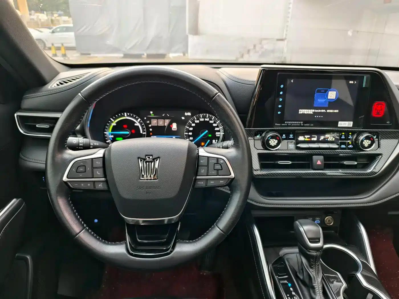 Crown Land Cruiser 2021 2.5L HEV 4WD Luxury Edition — миниатюра 9