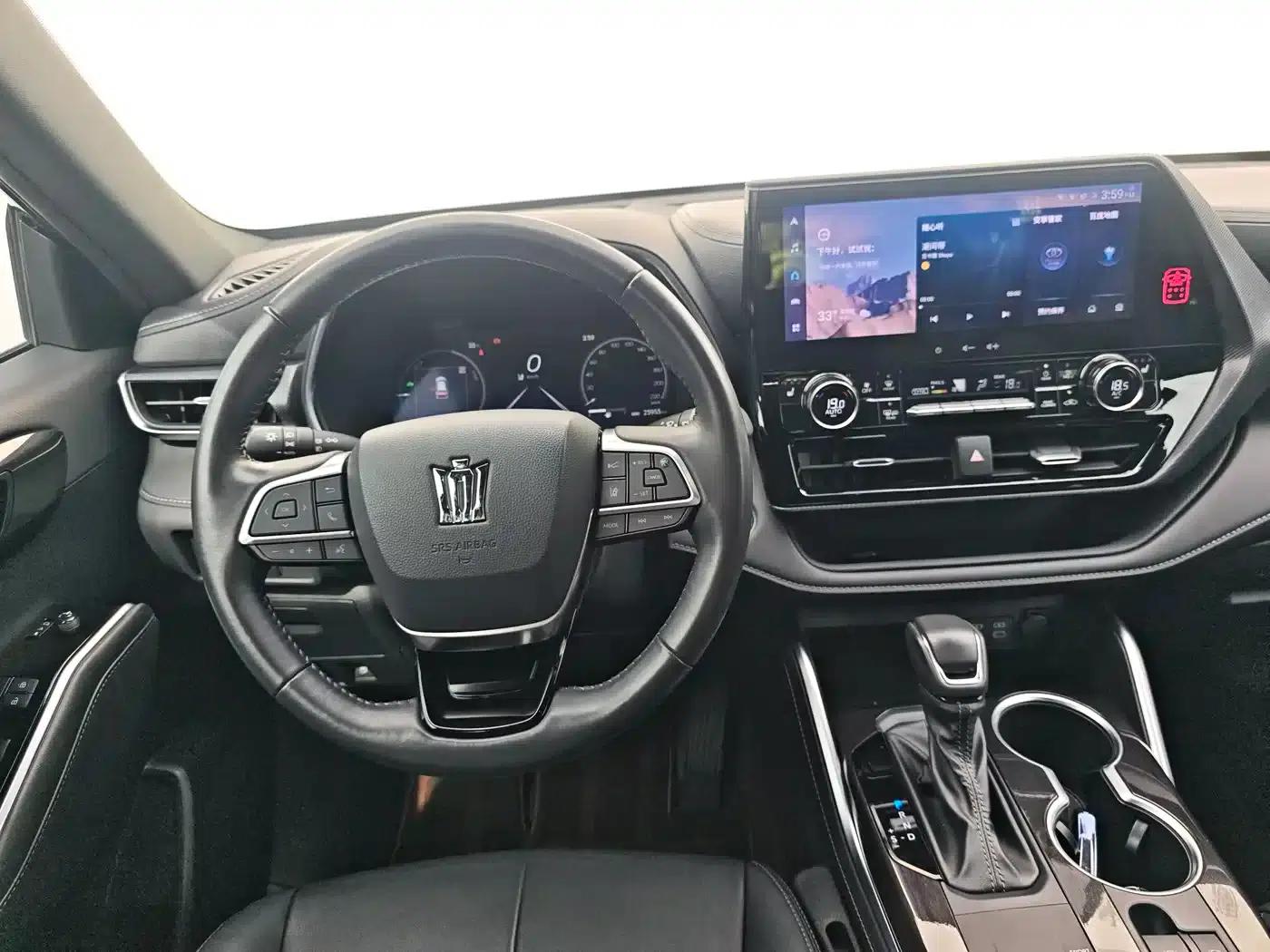 Crown Land Cruiser 2024 2.5L HEV 4WD Premium Edition — миниатюра 12