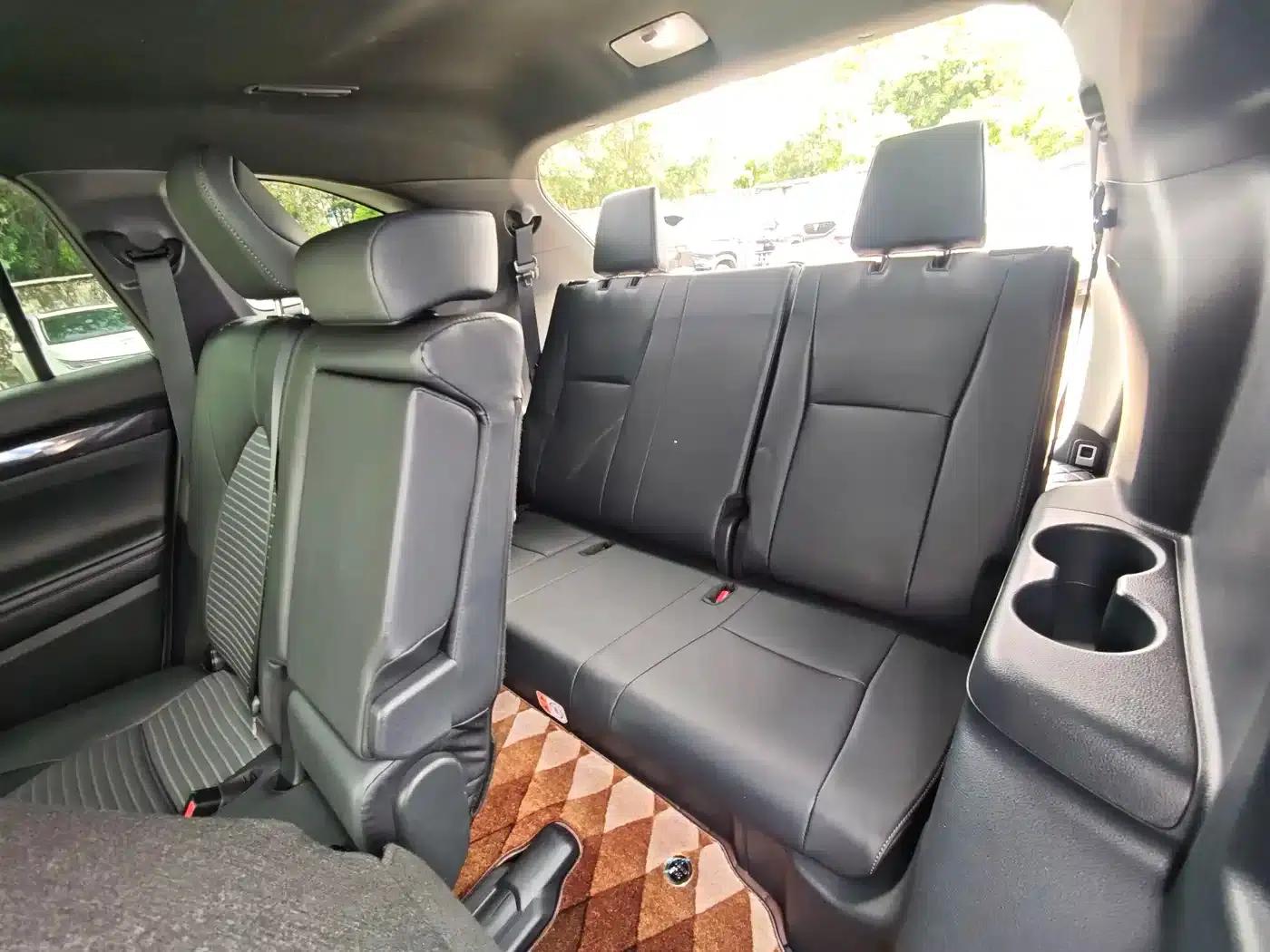 Crown Land Cruiser 2024 2.5L HEV 4WD Premium Edition — миниатюра 24