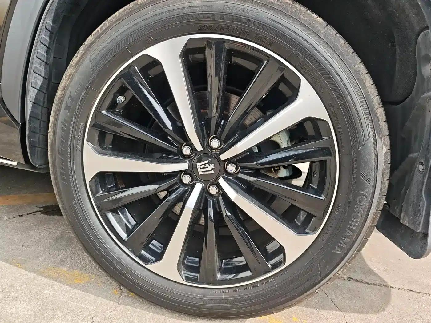 Crown Land Cruiser 2024 2.5L HEV 4WD Premium Edition — миниатюра 25
