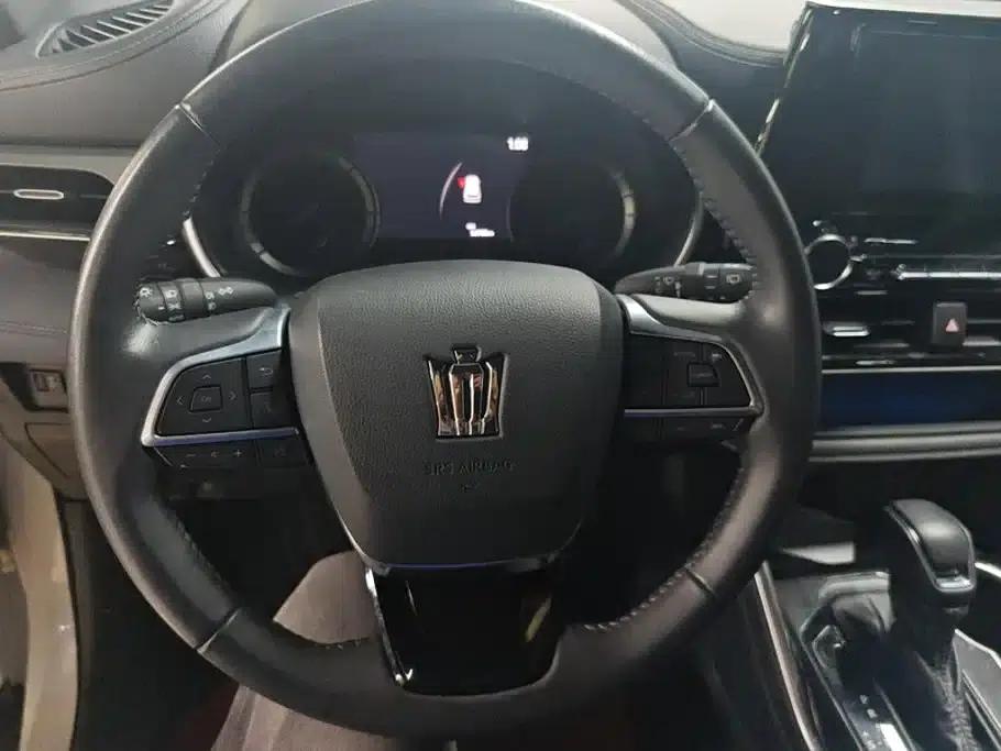 Crown Land Cruiser 2024 2.5L HEV 4WD Luxury Edition — миниатюра 15