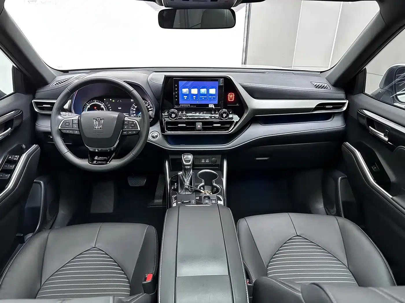 Crown Land Cruiser 2023 2.5L HEV 4WD Luxury Edition — миниатюра 8
