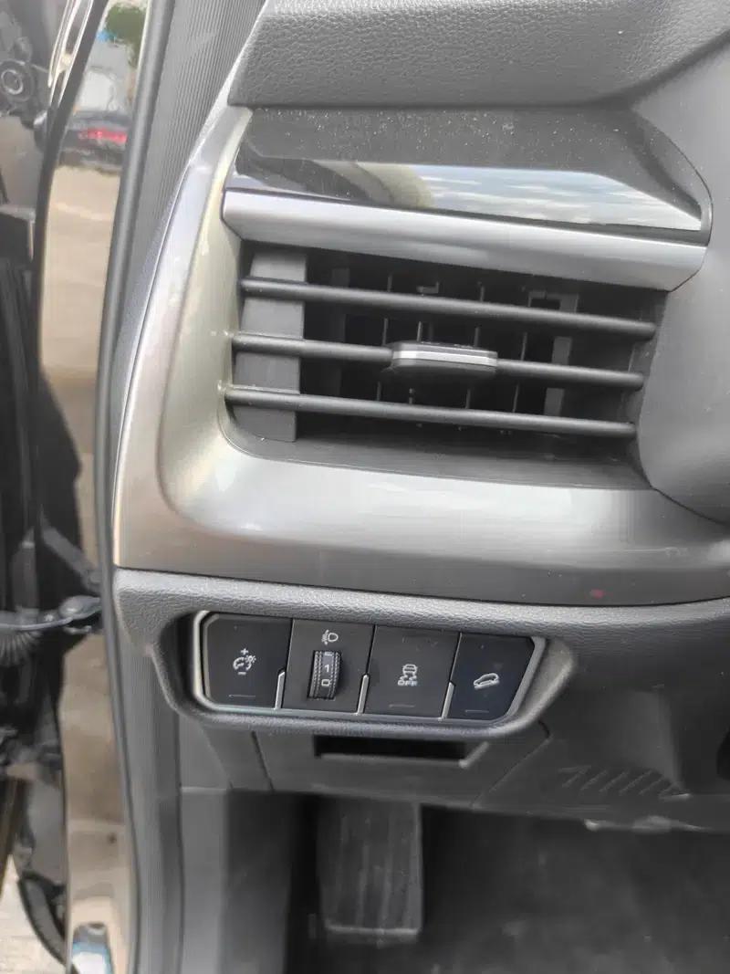 Haval H6 2023 National Trend Edition 1.5T Automatic Urban Edition — миниатюра 13