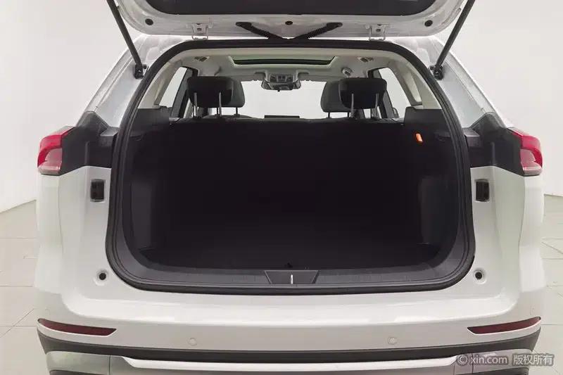 Haval H6 2023 National Trend Edition 1.5T Automatic Champion Edition — миниатюра 23