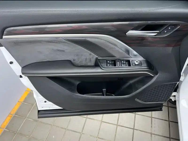 Haval H6 2023 National Trend Edition 1.5T Automatic Urban Edition — миниатюра 8