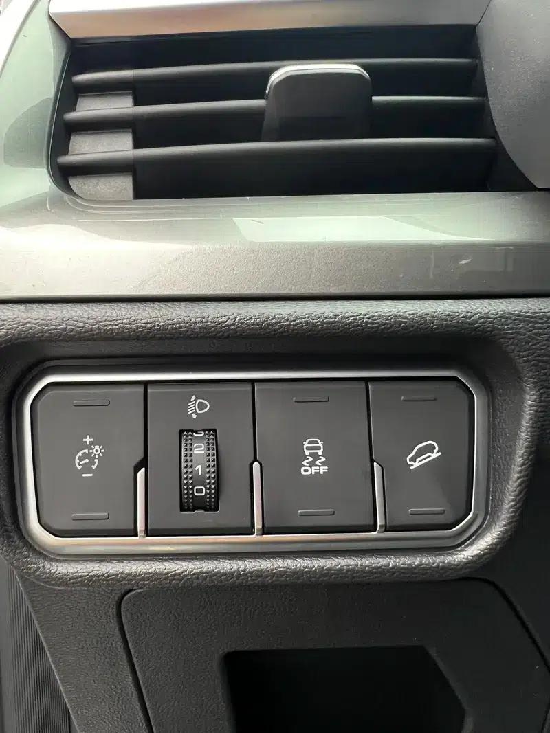 Haval H6 2023 National Trend Edition 1.5T Automatic Urban Edition — миниатюра 10