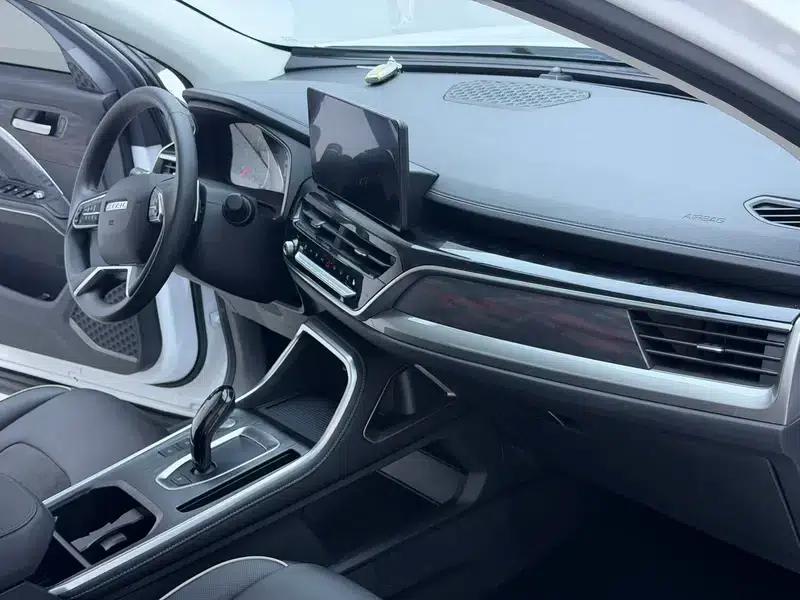 Haval H6 2023 National Trend Edition 1.5T Automatic Urban Edition — миниатюра 18