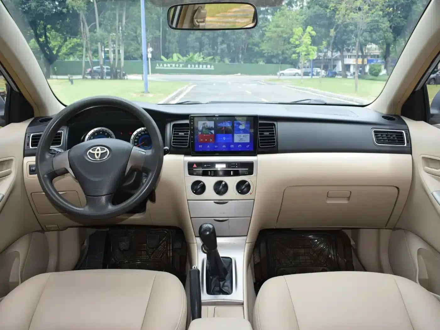 2013 Corolla 1.6L Manual Deluxe Edition — миниатюра 15