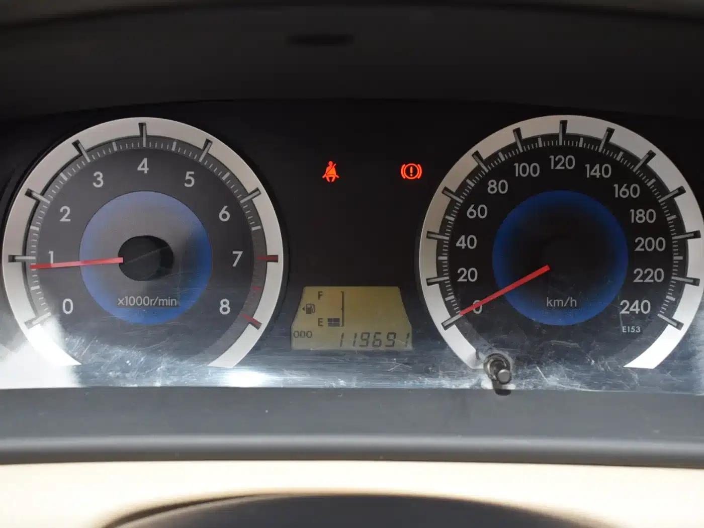 2013 Corolla 1.6L Manual Deluxe Edition — миниатюра 20